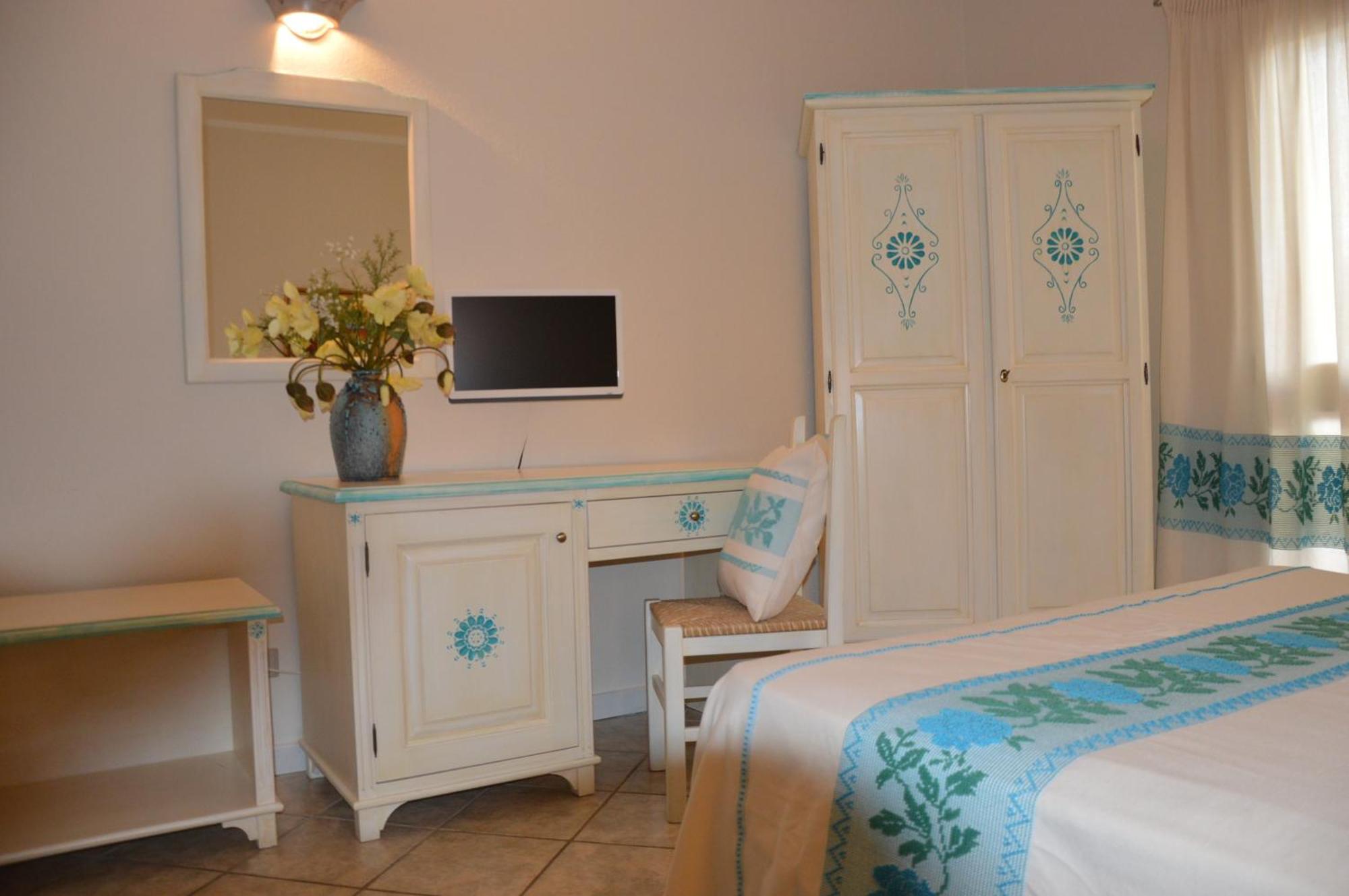 Hotel La Palma San Teodoro  Bilik gambar